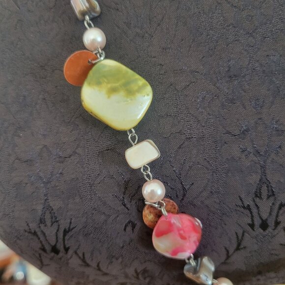 Colorful Shell & Pearl Beaded Necklace - Picture 2 of 5